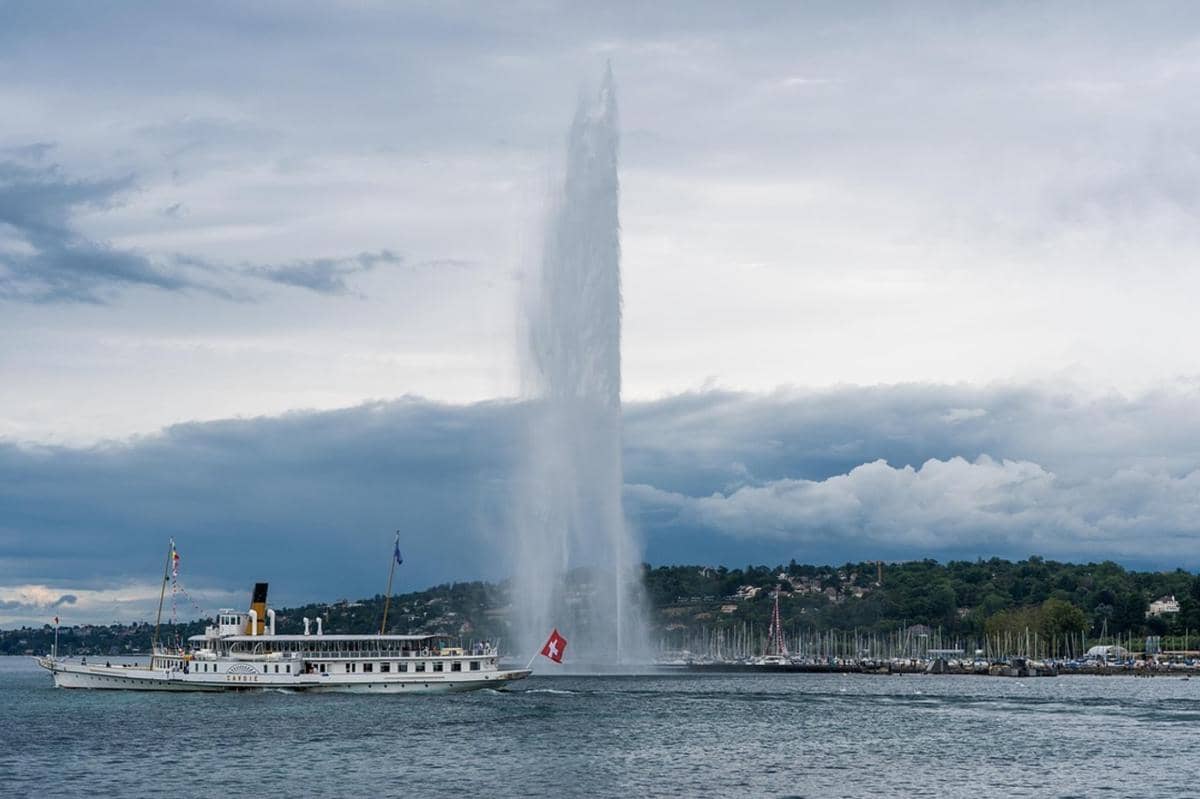 5 Fakta Jet d'Eau, Air Mancur yang Jadi Ikon Kota Jenewa