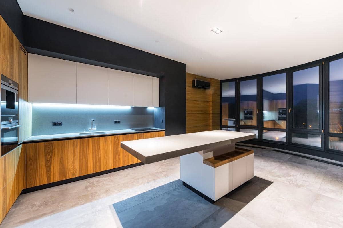 5 Perbedaan Granit dan Homogeneous Tile untuk Lantai Rumah Modern