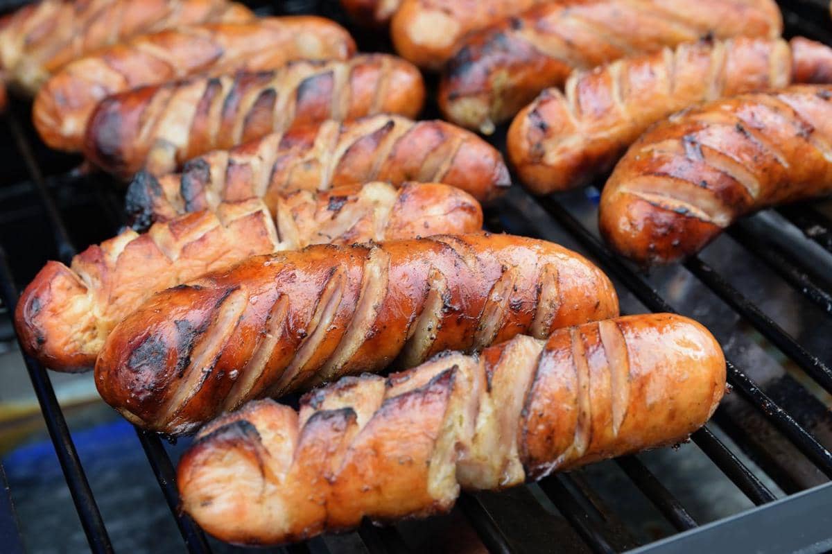 ilustrasi sosis bbq