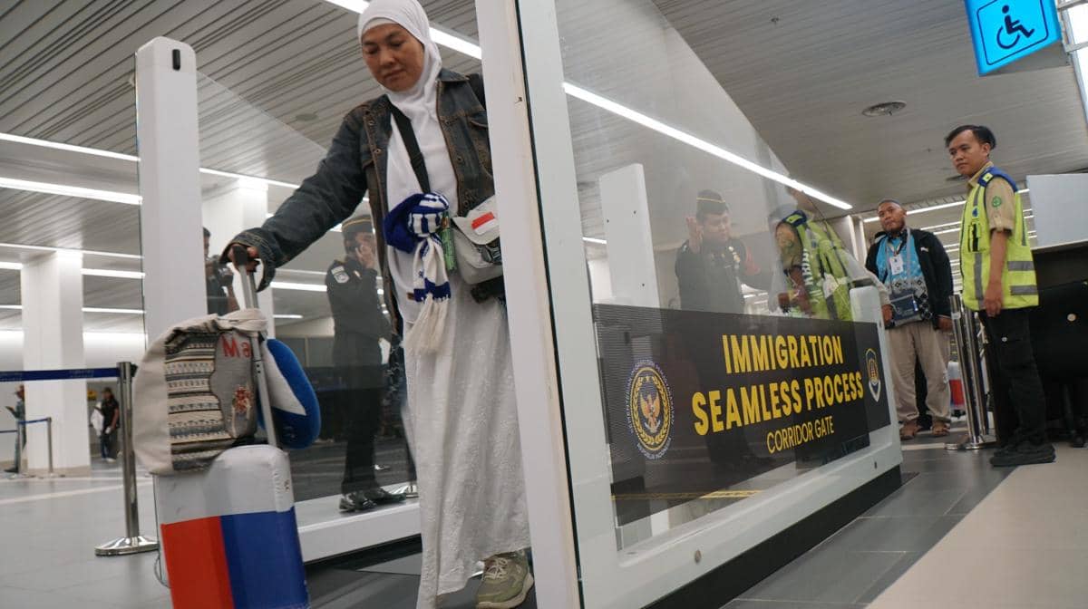 Imigrasi siapkan gerbang koridor untuk sambut jemaah haji.