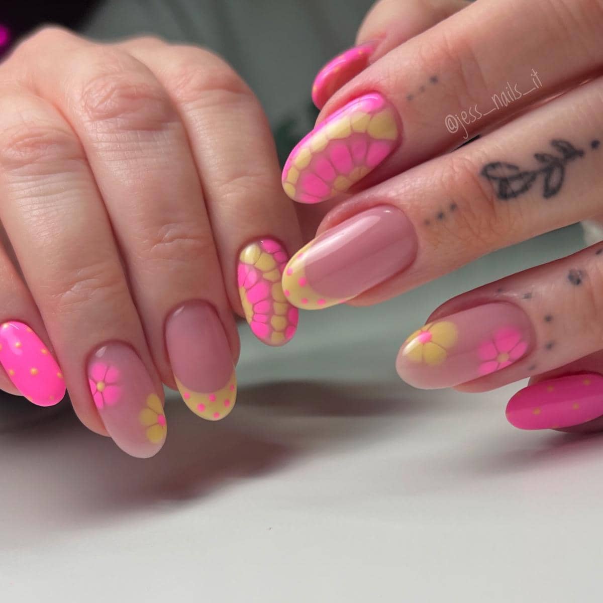 blooming gel nail 