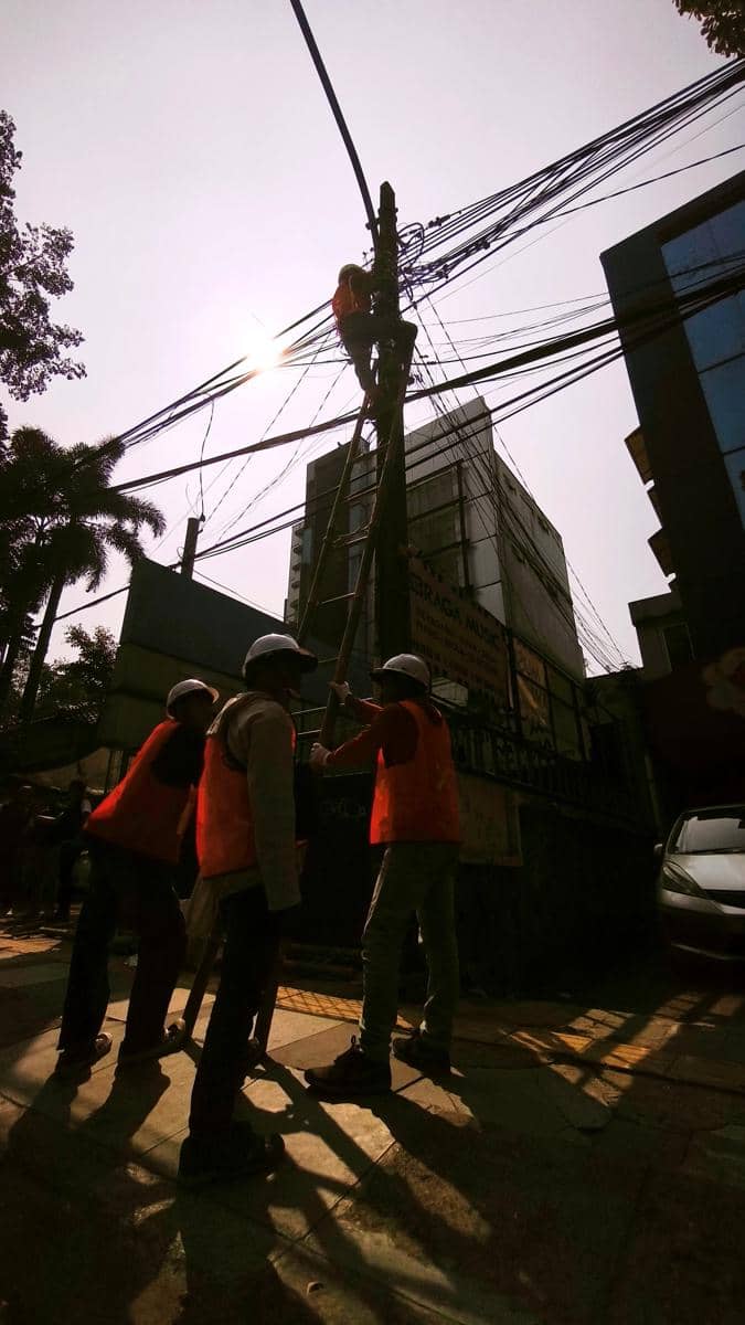 Perapihan Kabel di Bandung Terus Digenjot Meski Operator Belum Siap