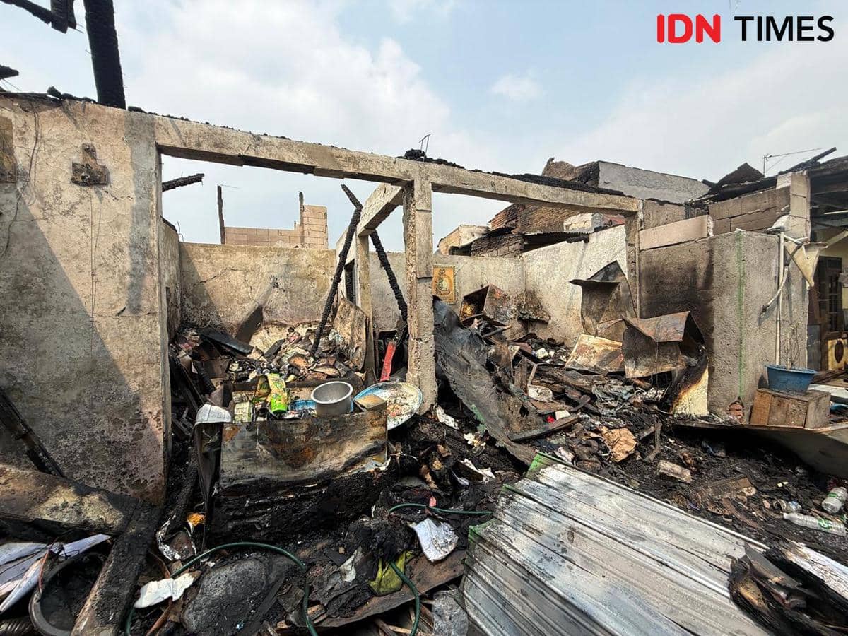 Korban Kebakaran Kemayoran Belum Mengungsi demi Jaga Sisa Barang