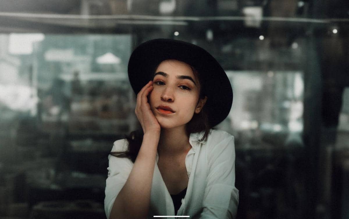 Quarter Life Crisis vs Fear of Missing Out: Mana yang Lebih Berat?