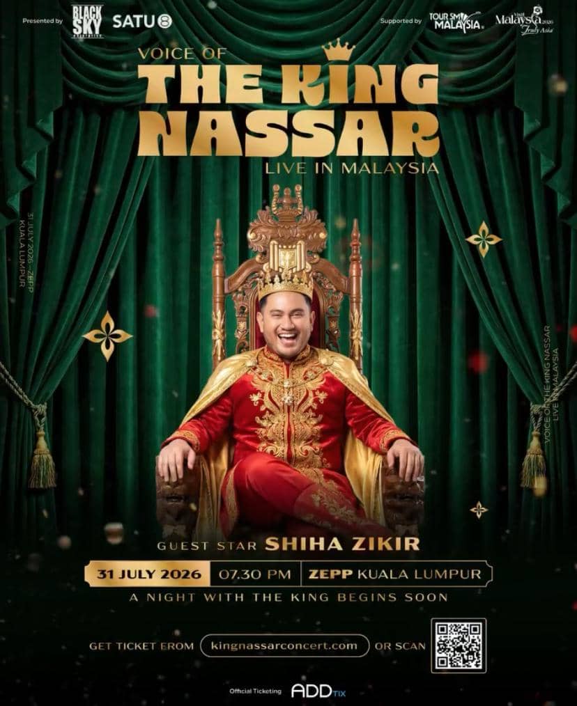 Poster konser The King Nassar Live in Malaysia menampilkan penyanyi duduk di singgasana dengan busana merah dan jubah emas.