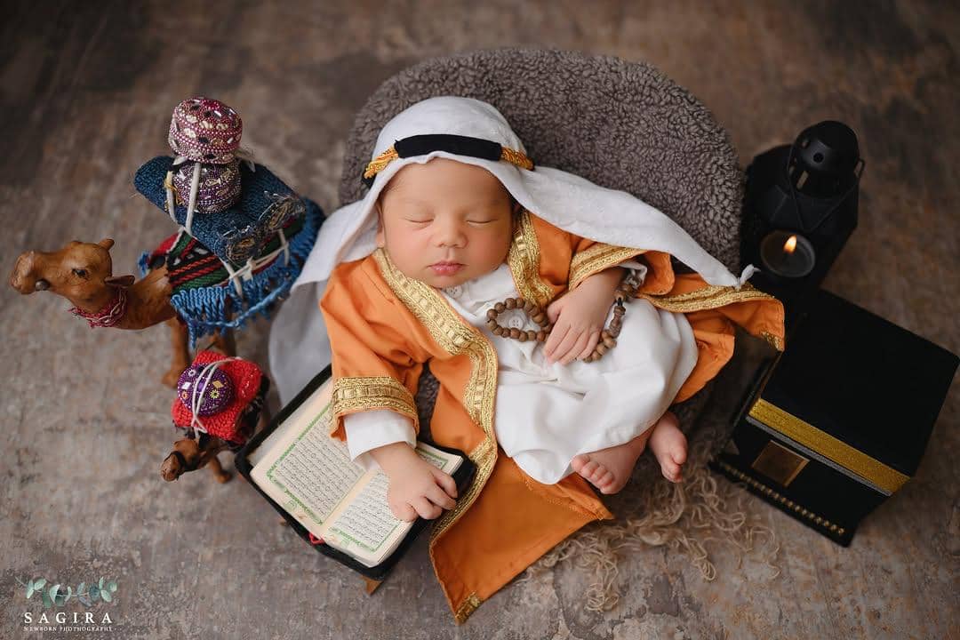 Photoshoot Baby Arash, anak Thariq dan Aaliyah (@sag