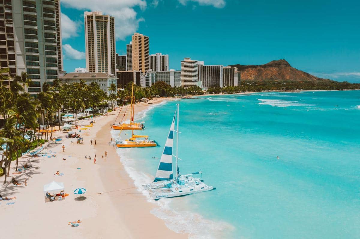 ilustrasi Waikiki Beach