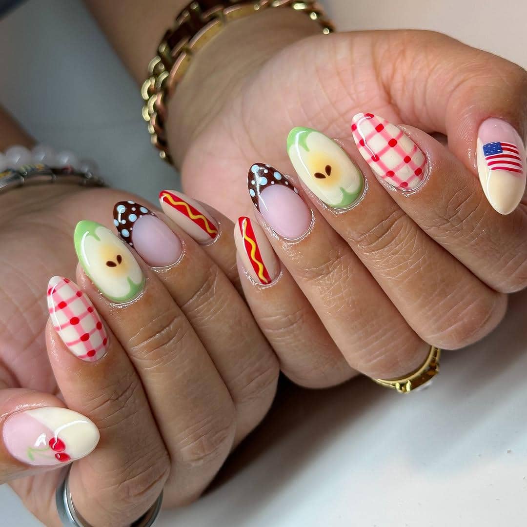 Inspirasi nail art picnic-core