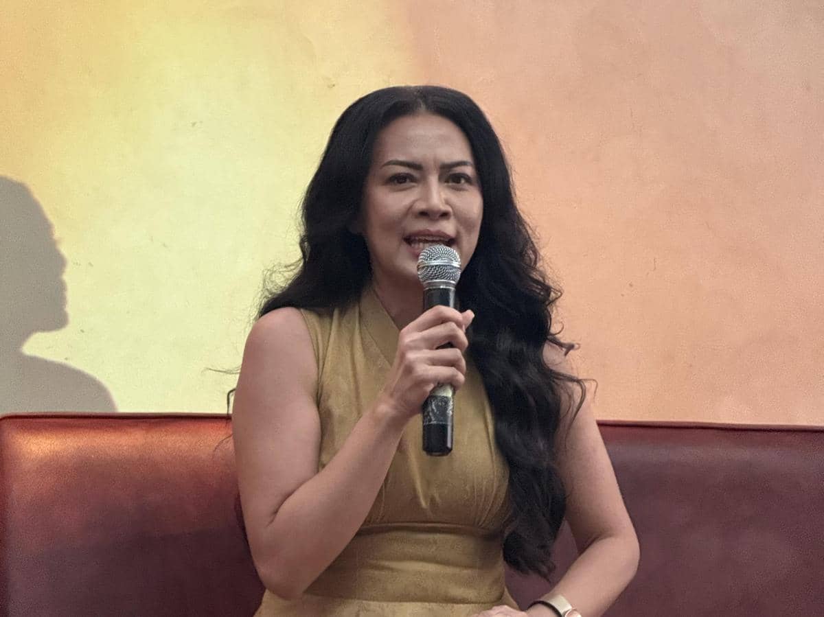 Rilis Album Baru, Dee Lestari: Viral Syukur, Gak Viral Gak Apa-apa