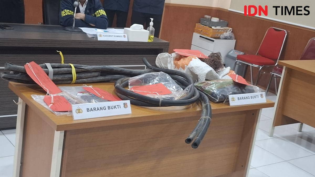 Polda Banten ungkap kasus pencurian kabel persinyalan KRL (Dok. Khaerul Anwar)