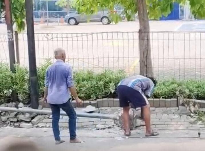 Parah Banget, Rambu Lalin Depan Kantor Satpas Colombo Surabaya Dicuri