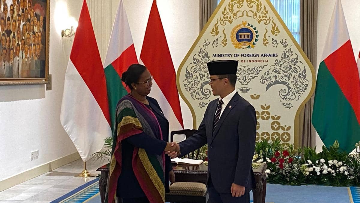 Menlu RI Sugiono menerima Menlu Madagaskar Alice N’Diaye di Gedung Pancasila Kemlu RI, Jakarta, Rabu (3/6/2026). 