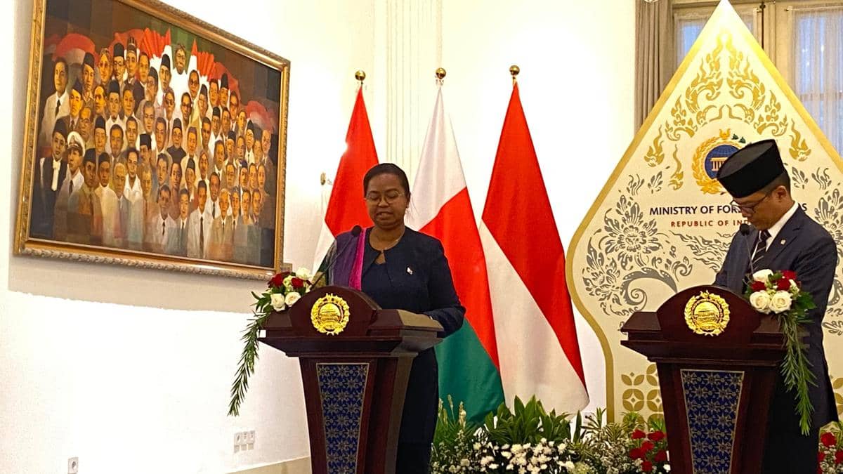 Menlu RI Sugiono menerima Menlu Madagaskar Alice N’Diaye di Gedung Pancasila Kemlu RI, Jakarta, Rabu (3/6/2026). 