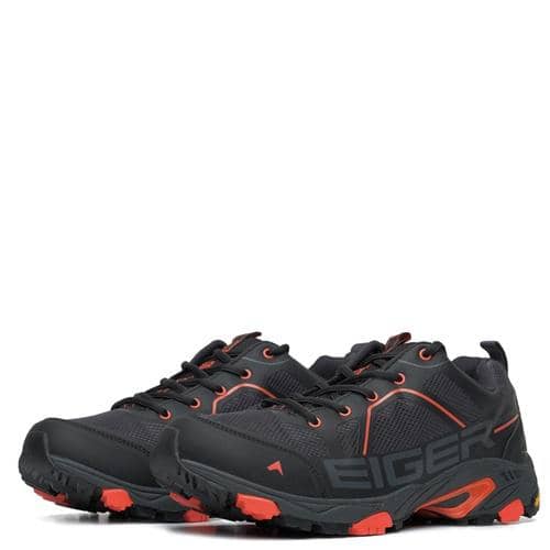 Sepasang sepatu trail running Eiger Pulse Trail Men 2.0 berwarna hitam dengan aksen oranye dan sol tebal untuk aktivitas luar ruangan.