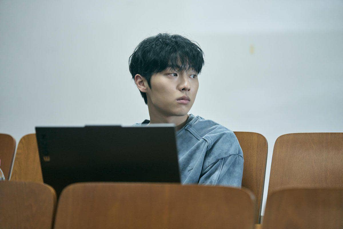 still cut drama Notes from the Last Row