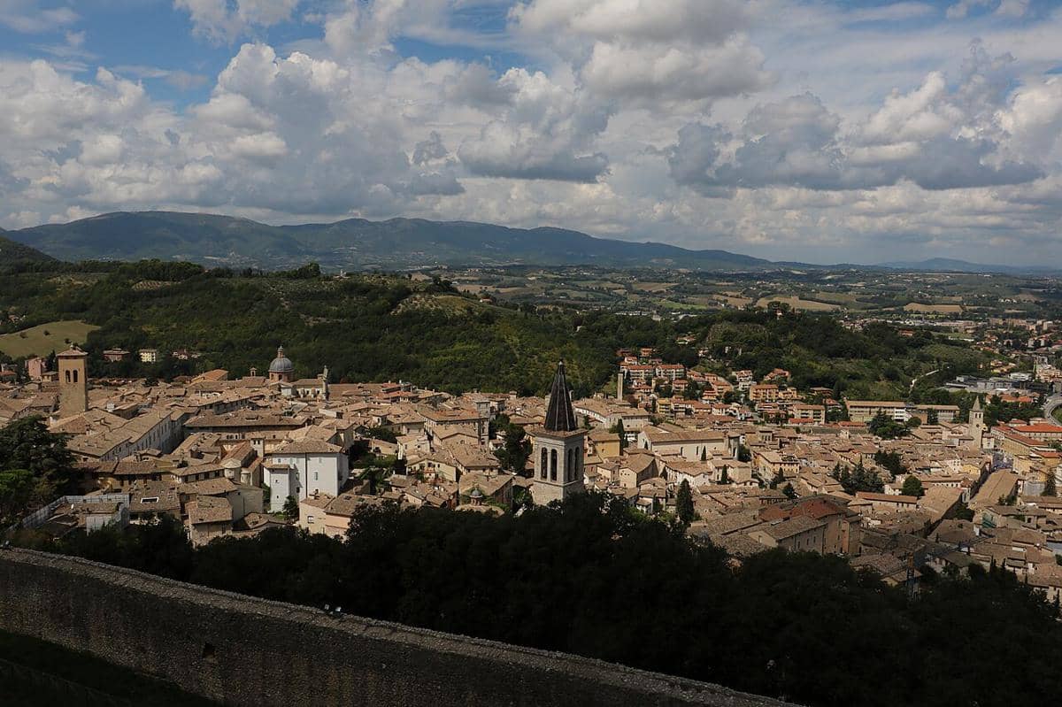 Kota Spoleto, Italia