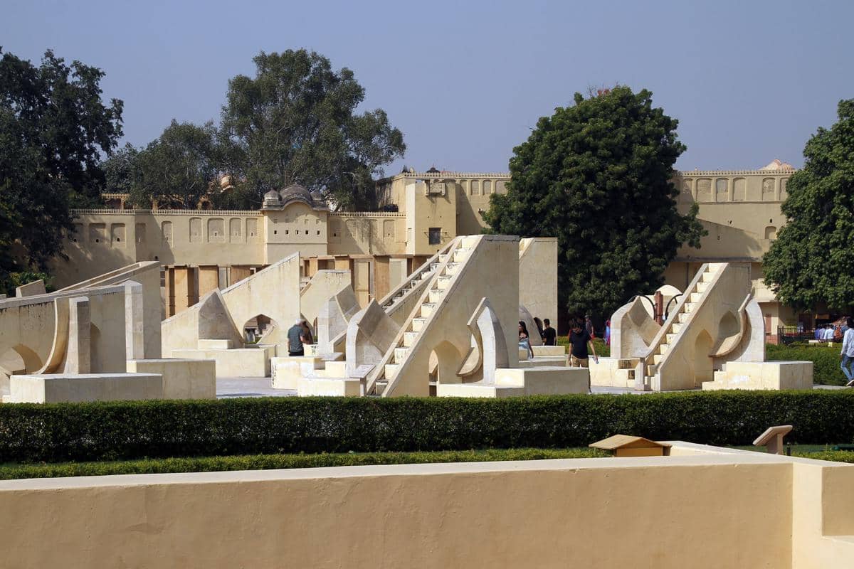 Jantar Mantar dibangun atas prakarsa Maharaja Sawai Jai Singh II.