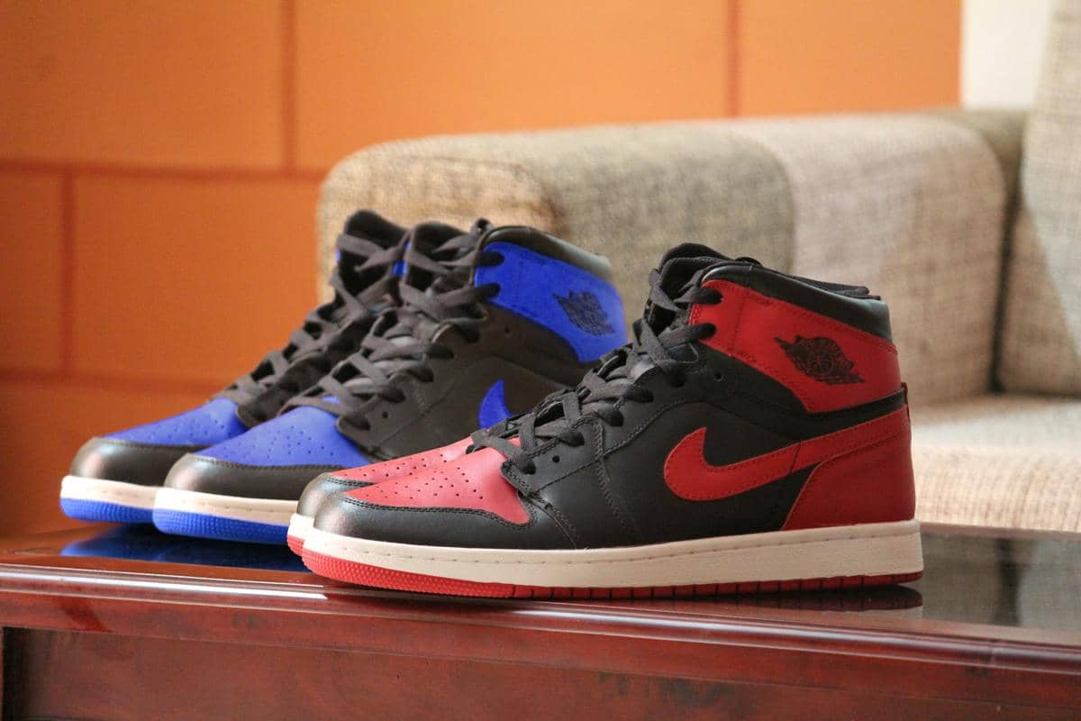 ilustrasi dua pasang sepatu Air Jordan (unsplash.com/Abhay siby Mathew)