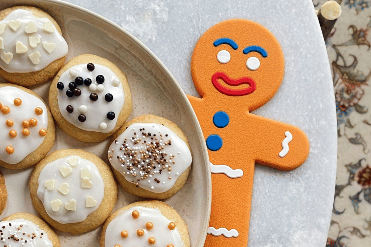 ilustrasi sajian glazed lemon cookie