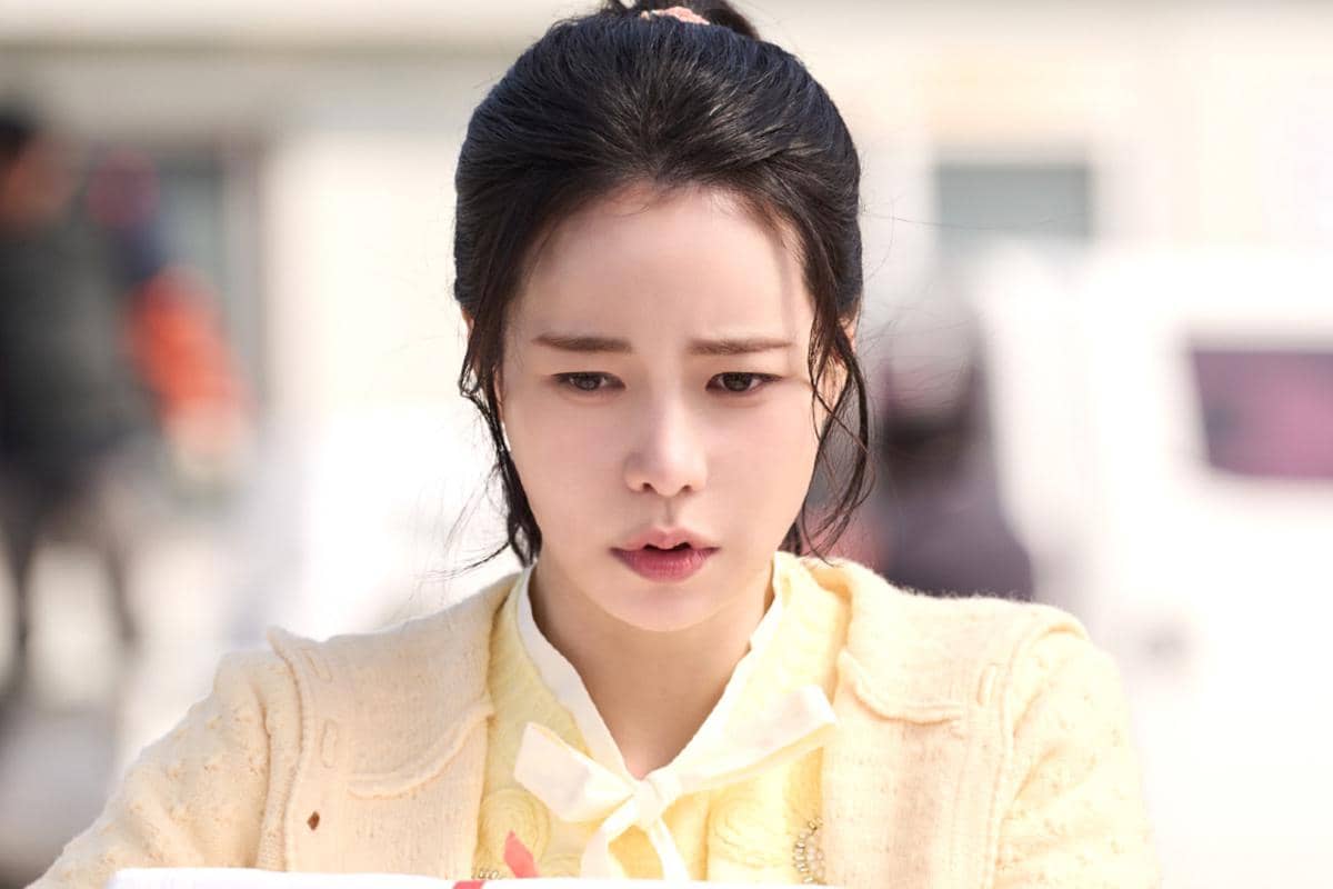 7 Sikap Sentimental Shin Seo Ri pada Cha Se Gye di My Royal Nemesis