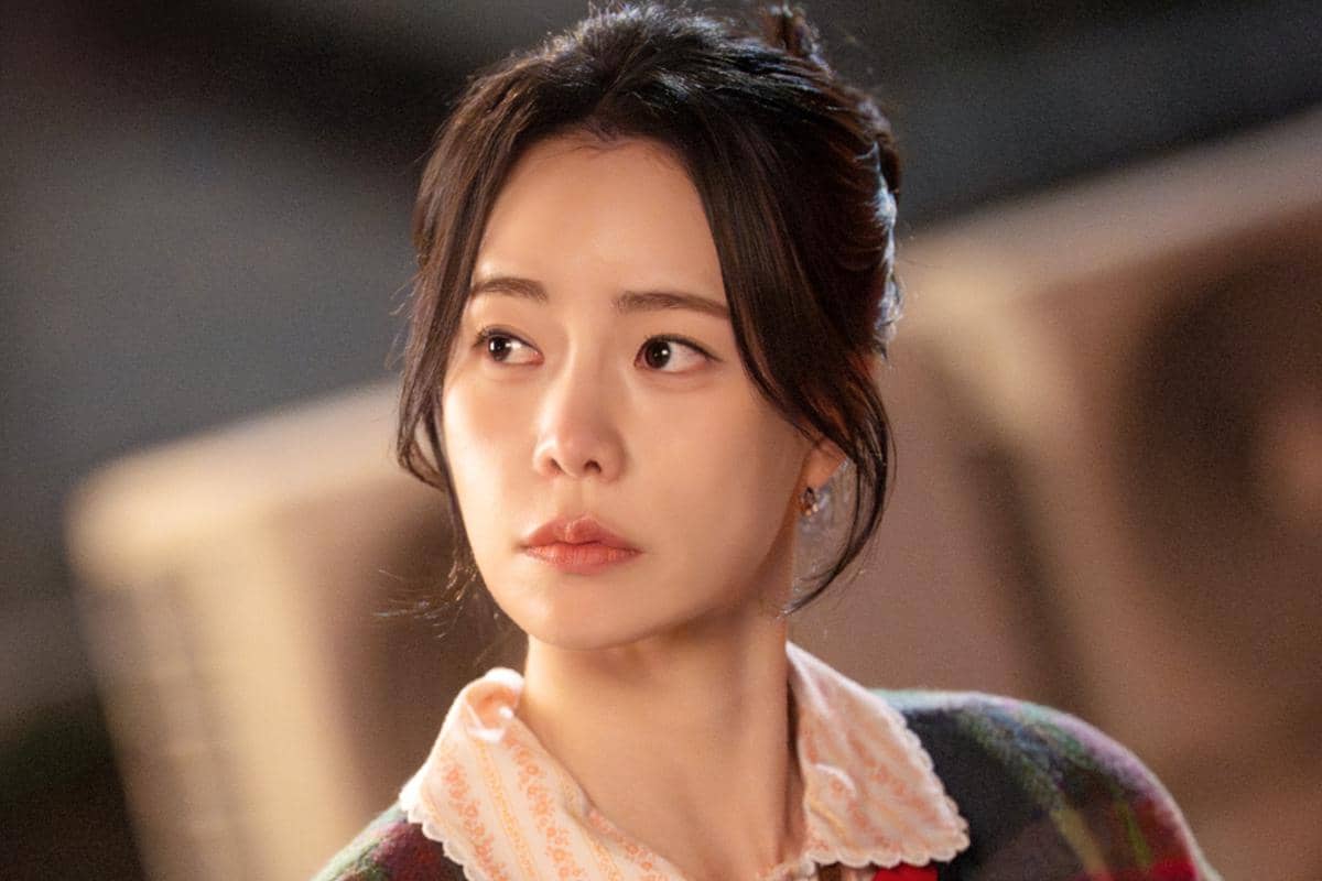 Still cuts My Royal Nemesis
