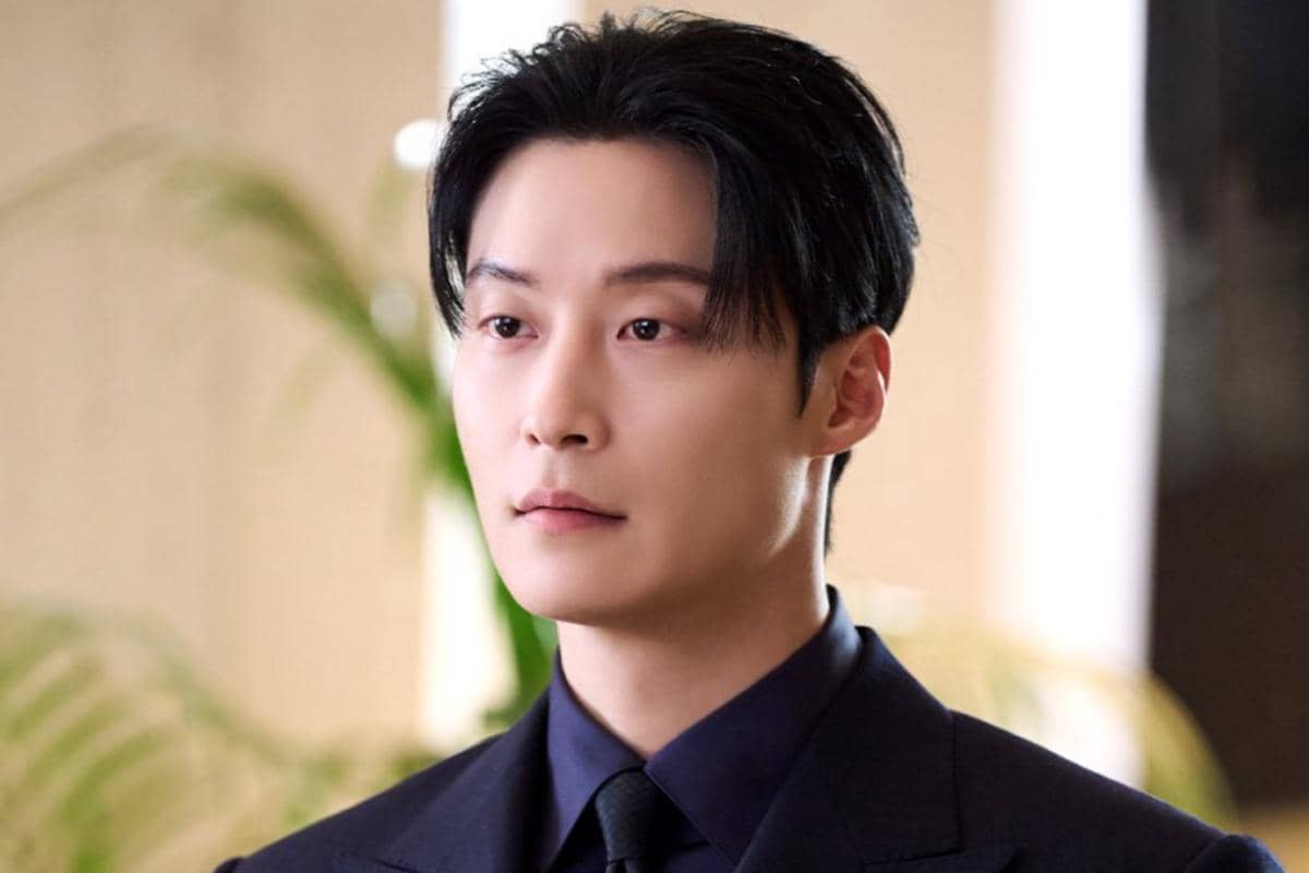 Still cuts My Royal Nemesis