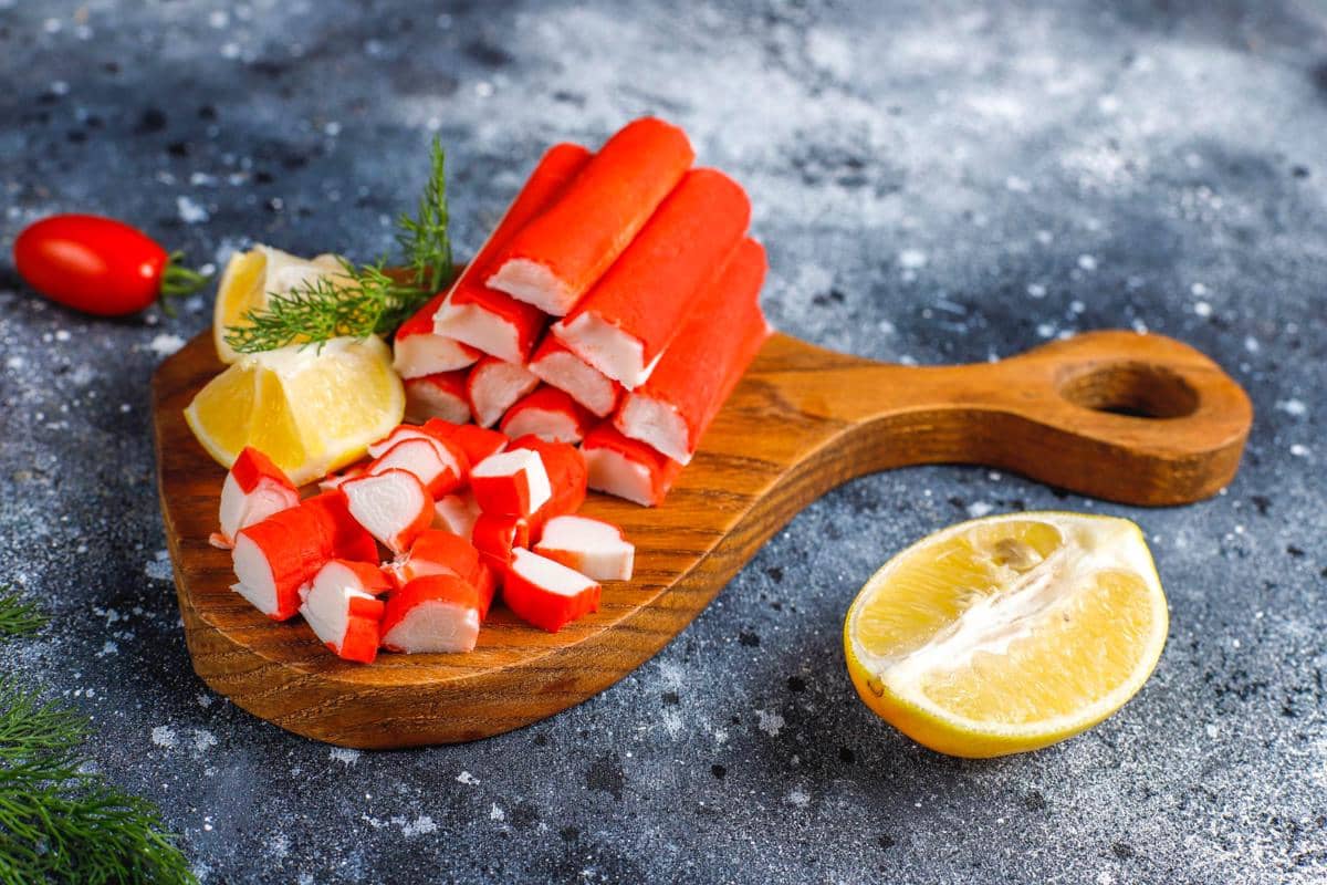 Apakah Crab Stick Terbuat dari Daging Kepiting? Ini Fakta Sebenarnya