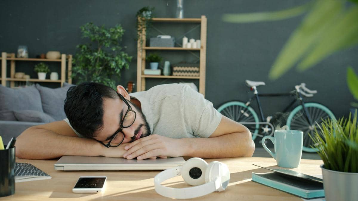5 Kesalahan yang Membuat Siklus Overwork Sulit Diputus