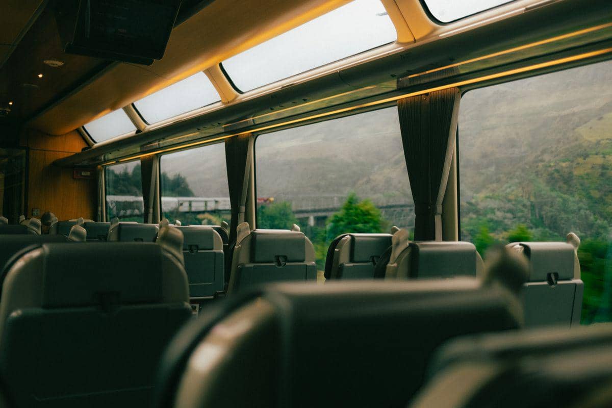 ilustrasi kereta panoramic