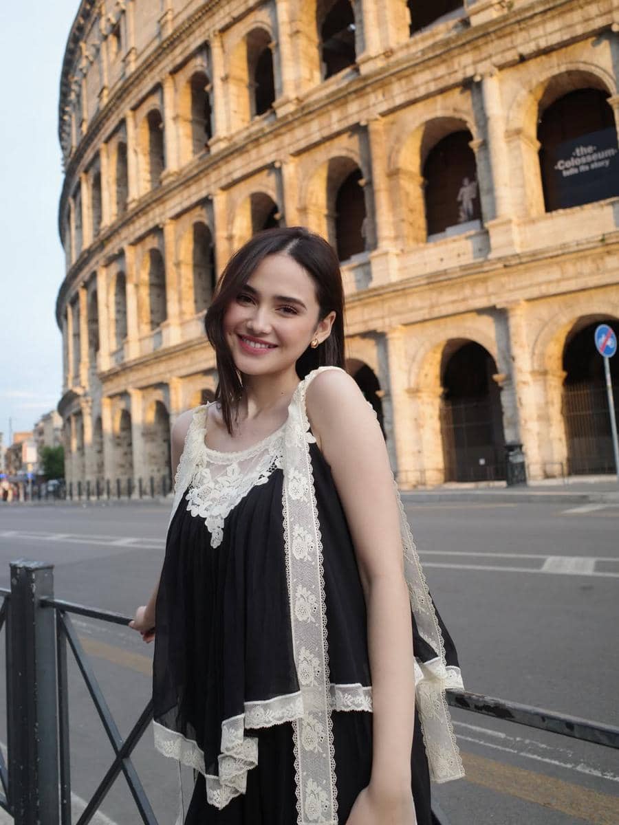 Syifa Hadju jalan-jalan di Roma