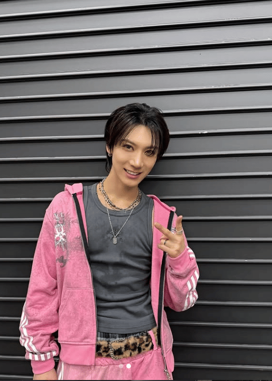 potret Ten WayV 