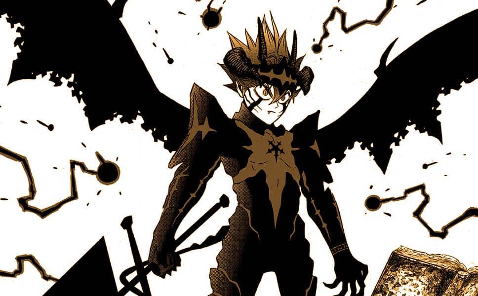 Karakter anime berpenampilan gelap dengan tanduk, sayap hitam besar, dan pakaian tempur hitam berdiri dengan aura energi sihir.