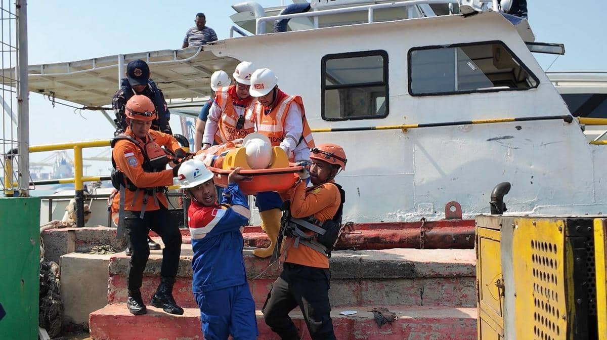 Simulasi keadaan darurat terintegrasi di Integrated Terminal (IT) Semarang yang diadakan PT Pertamina Patra Niaga Regional Jawa Bagian Tenga