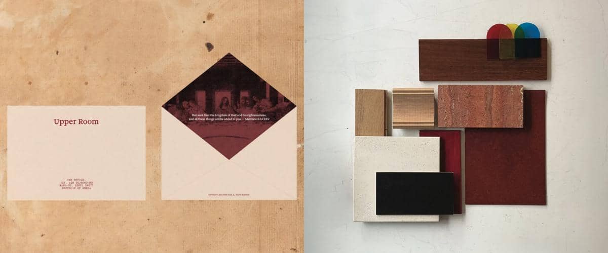 Desain identitas visual agensi Upper Room dengan amplop berwarna krem dan berbagai sampel material kayu serta warna di latar datar.