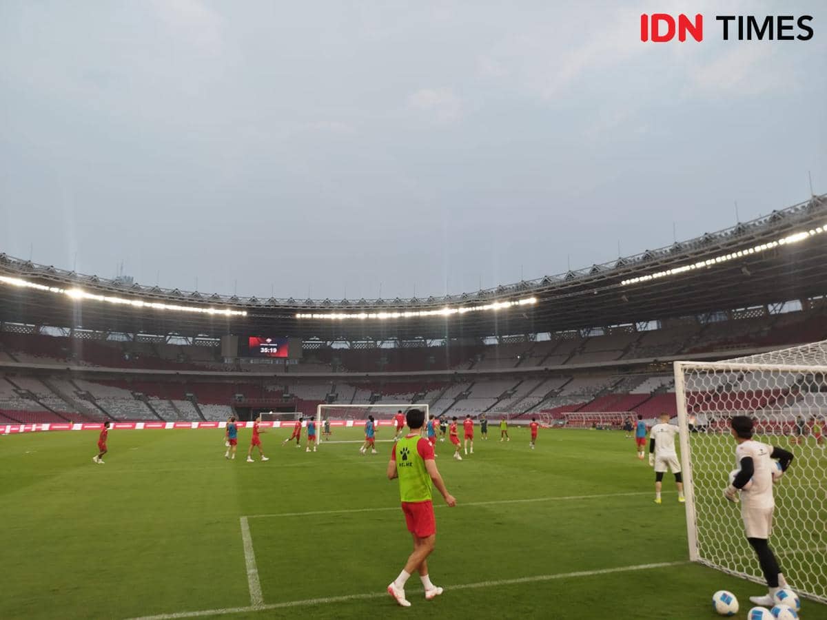 Sesi latihan Timnas Indonesia jelang lawan Oman. 