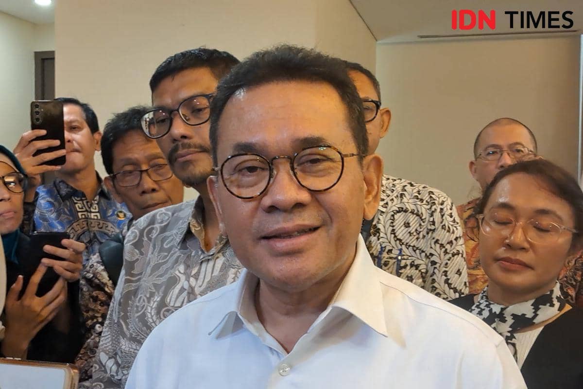 Rupiah Tembus Rp18 Ribu, Pemerintah Pilih Skema Barter dengan Filipina