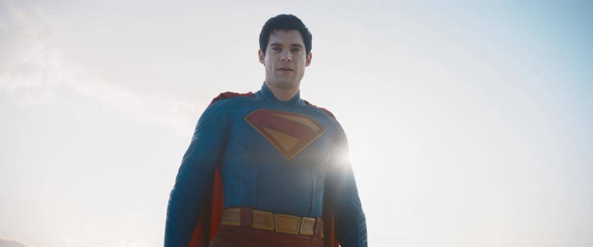 Superman di Supergirl Final Trailer.jpg