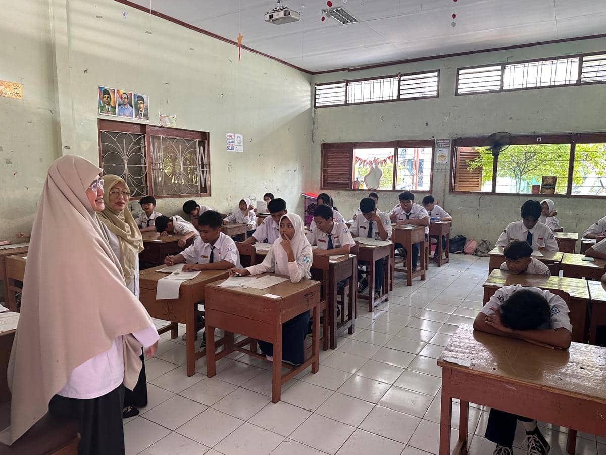 Ada Laptop Gratis! Mengintip Mewahnya Program Khusus di SMPN 24 dan 25 Solo