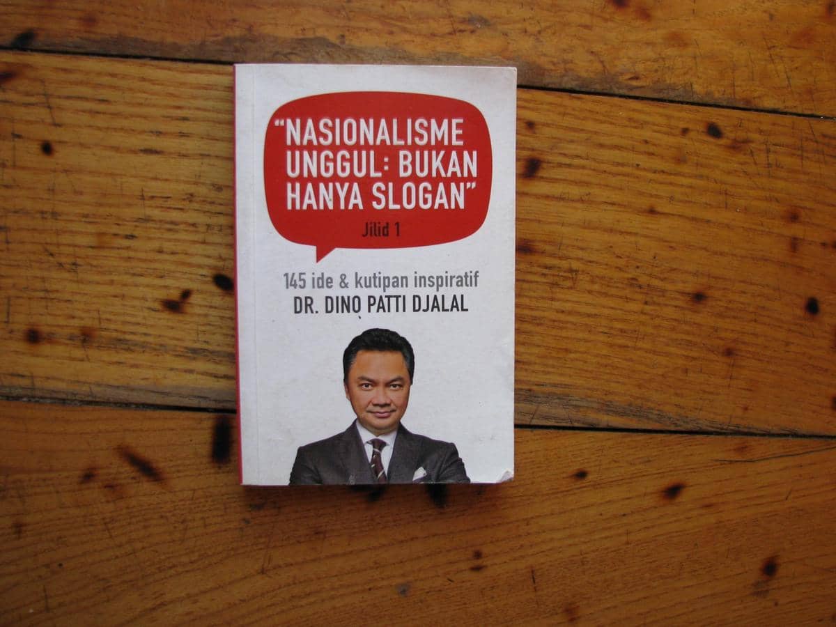 Cover buku "Nasionalisme Unggul: Bukan Hanya Slogan" (foto via kupindo.com)