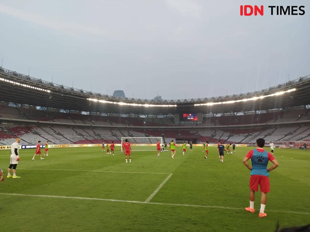 Sesi latihan Timnas Indonesia jelang lawan Oman. 