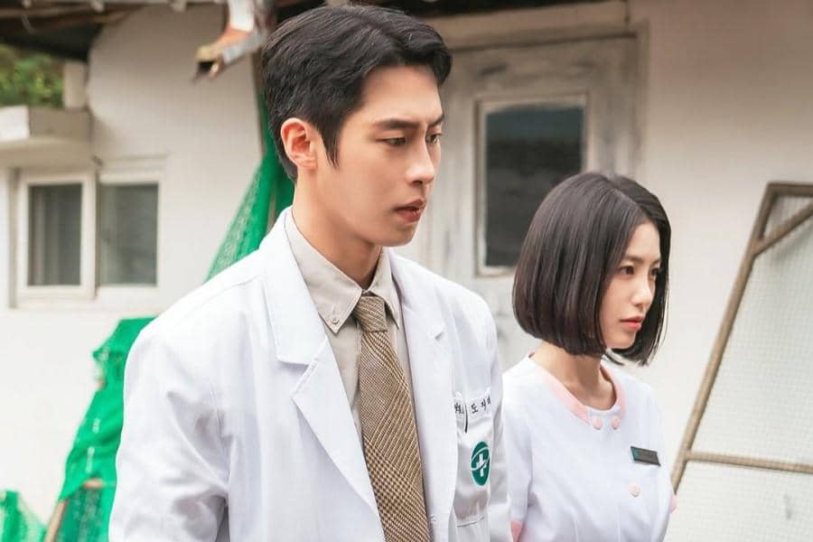 Still cut drama Doctor on the Edge