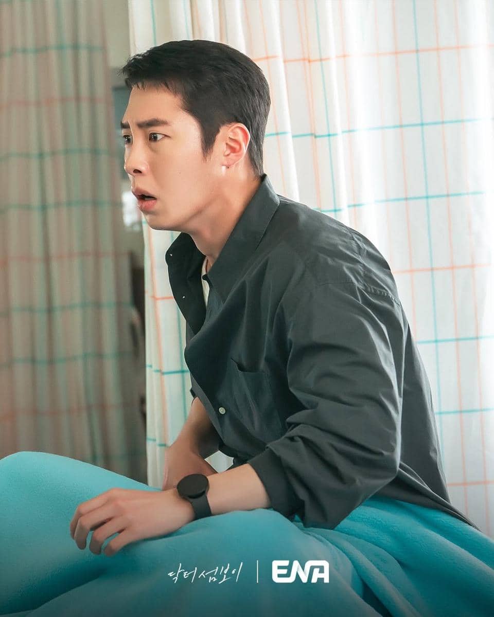 cuplikan drama Doctor On The Edge 