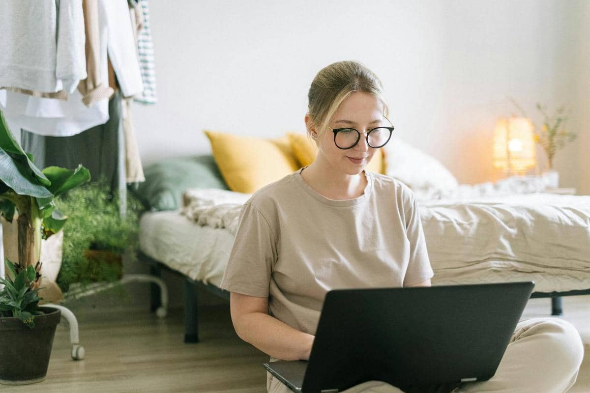 ilustrasi remote worker