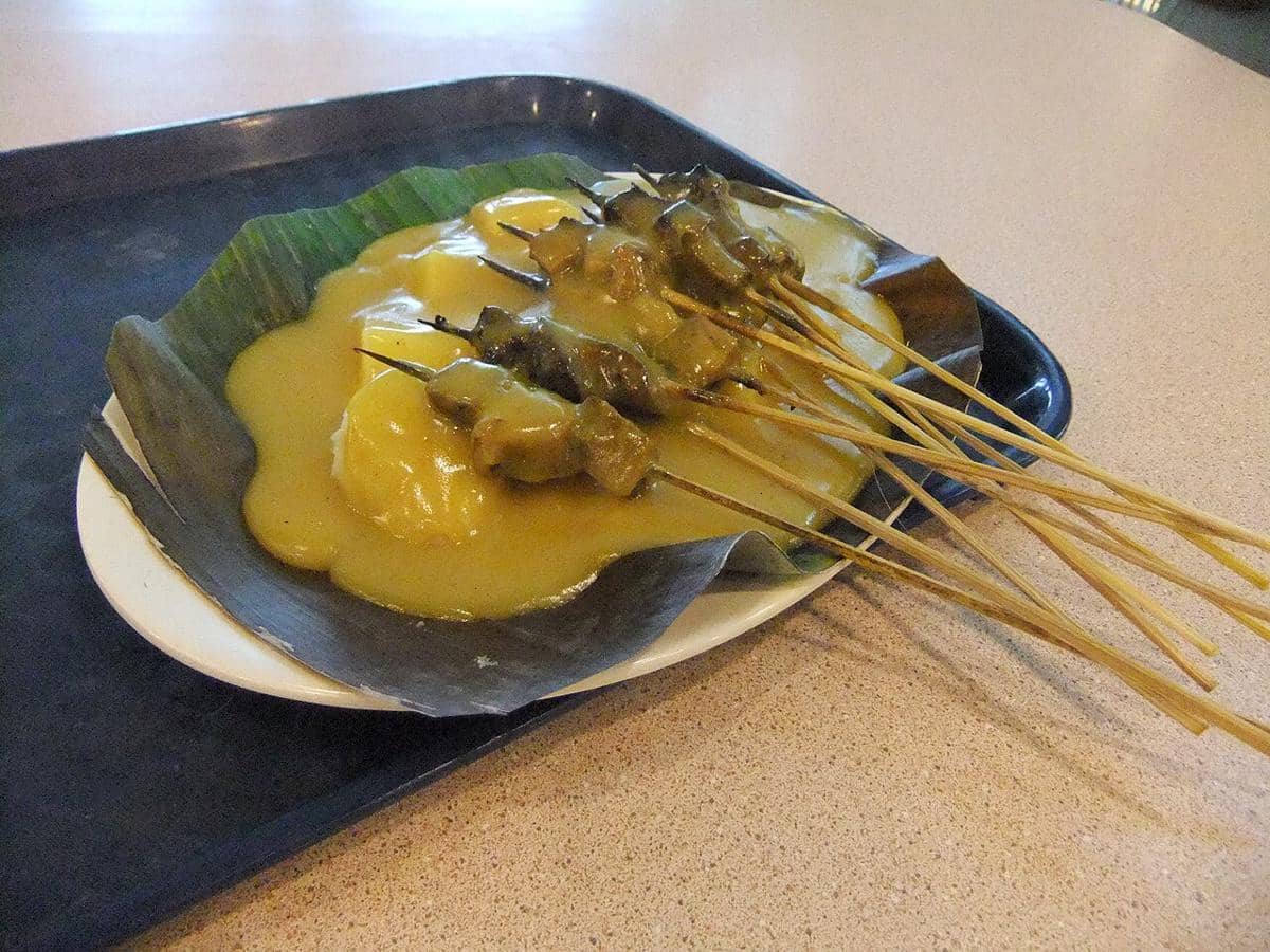 ilustrasi kuah sate padang