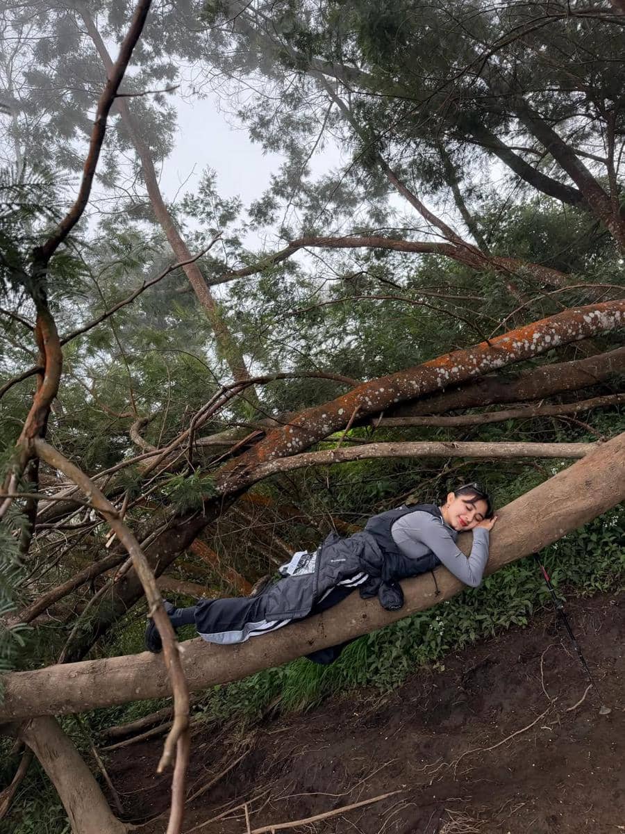 Ghea Youbi sukses pertama kali mendaki gunung
