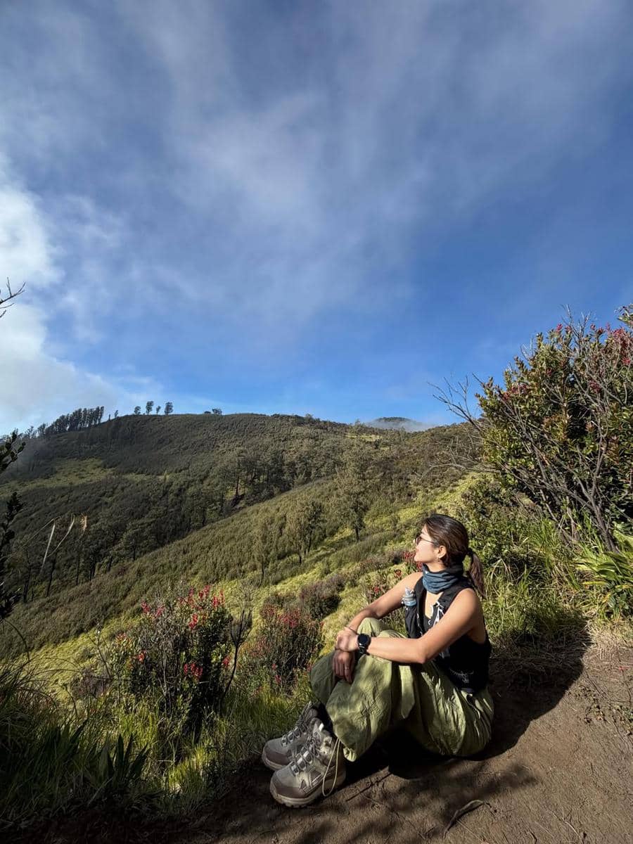 Ghea Youbi sukses pertama kali mendaki gunung