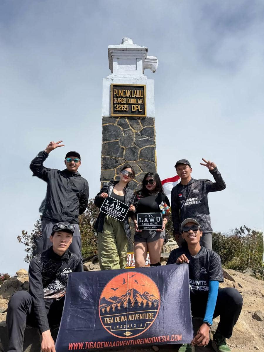 Ghea Youbi sukses pertama kali mendaki gunung