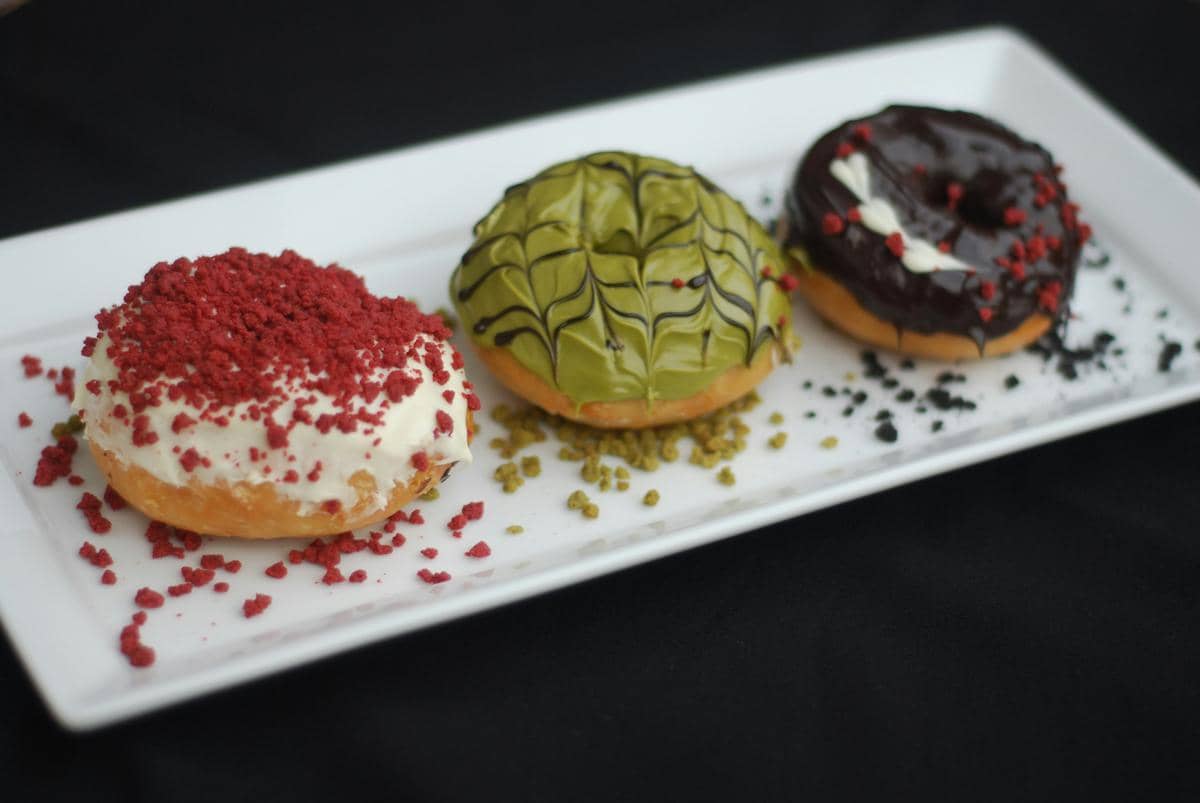 ilustrasi donat labu kuning