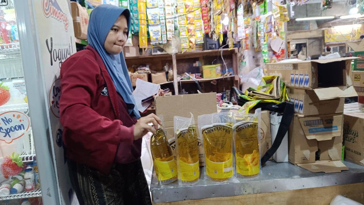 Jelang Kenaikan Harga Minyakita, Pedagang Keluhkan Minimnya Suplai