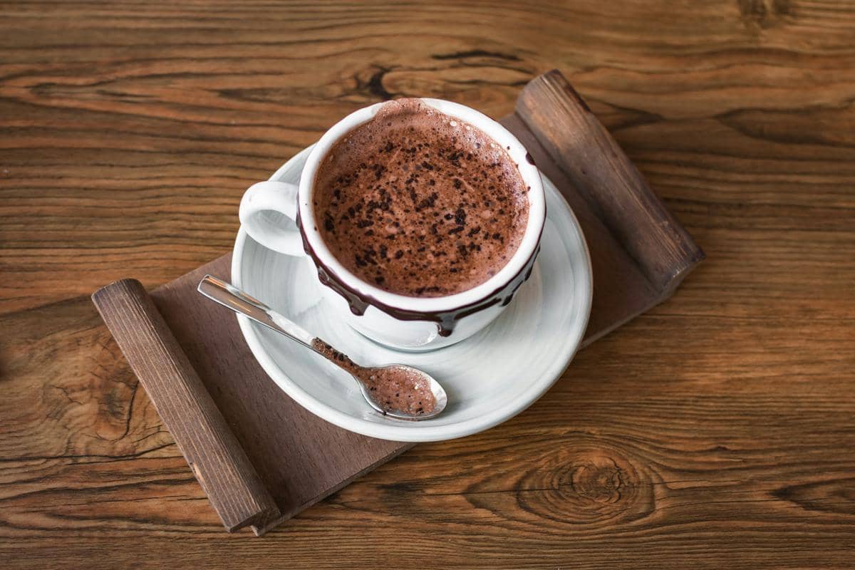 4 Minuman Hangat Berbahan Cokelat yang Ampuh Menenangkan Pikiran